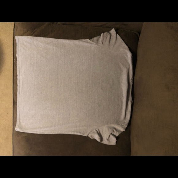 American Eagle shirt - Picture 2 of 2